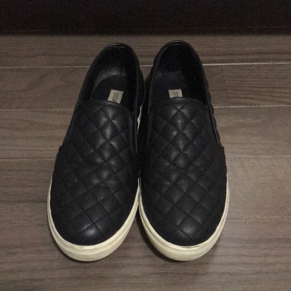 Steve Madden Slip On sneakers